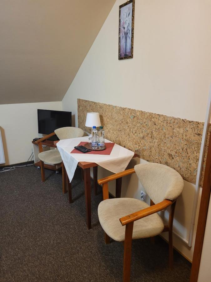 Hotel "Piast" Tuczempy Exterior foto